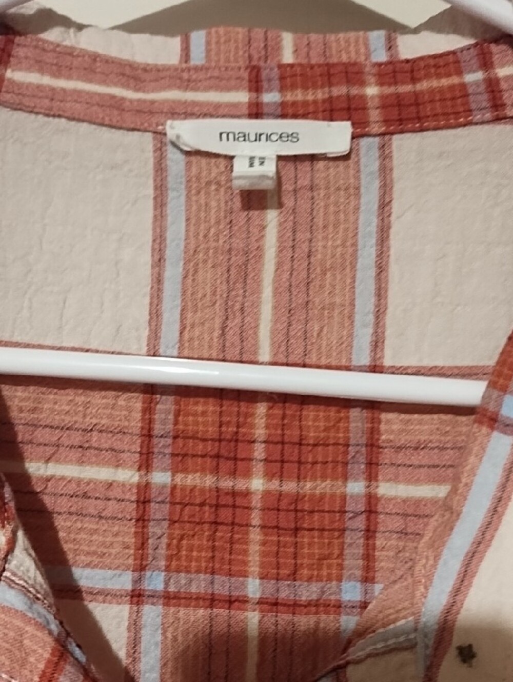 Maurices Rust and White Plaid Short-Sleeve Button-Down Shirt Like New 2X. - Picture 2 of 10